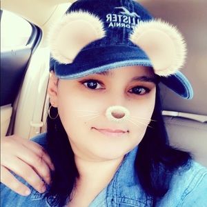 Meet your Posher, Isabel